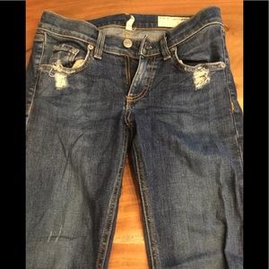 Rag and Bone the skinny jean in destroyed size 25